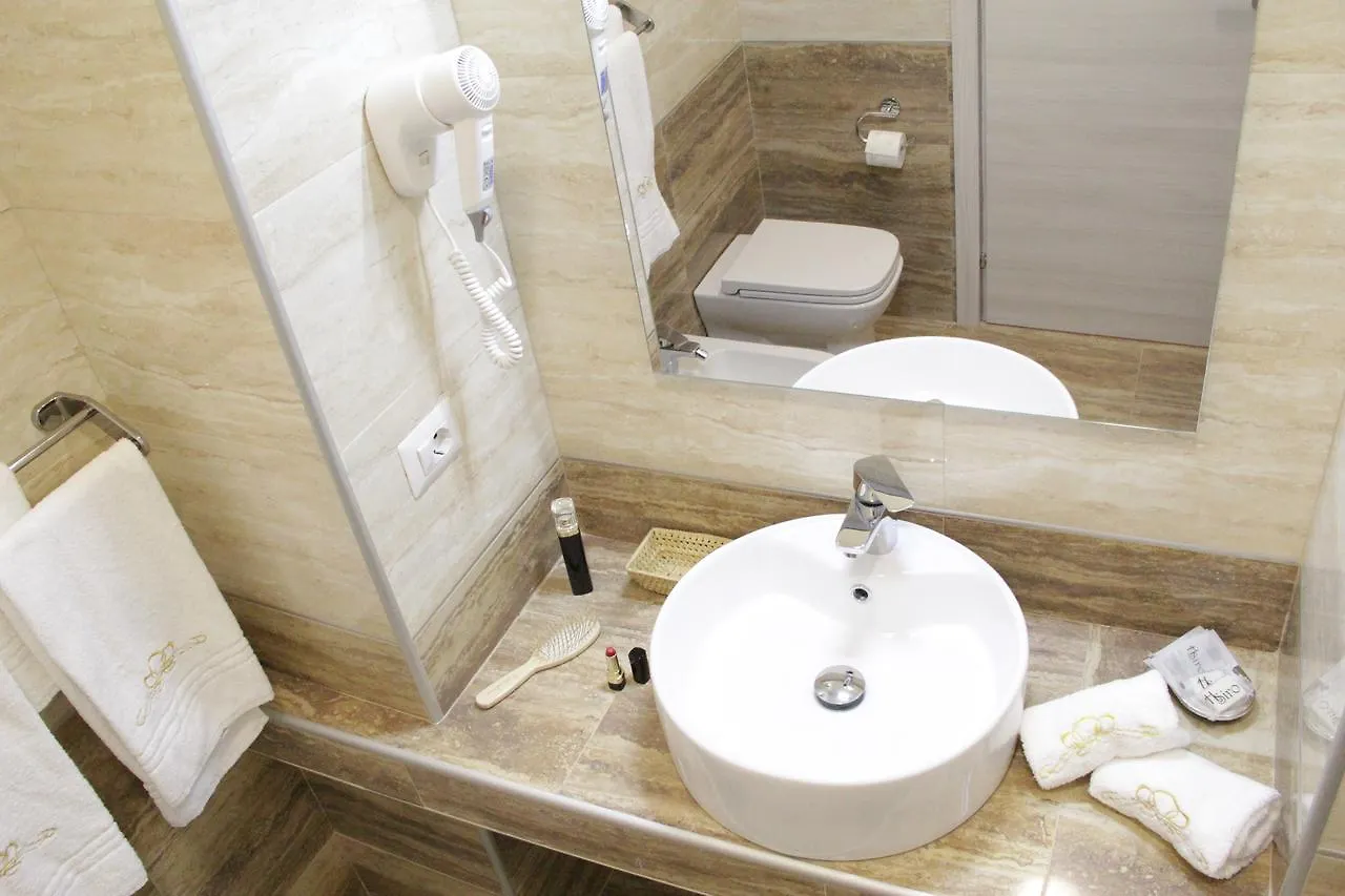 Hotel Siro Milan 2*,